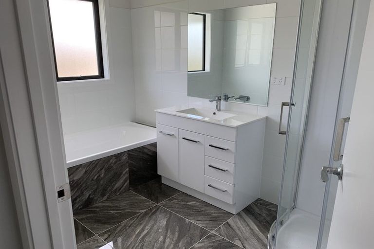 Photo of property in 19 Mill Street, Marton, 4710