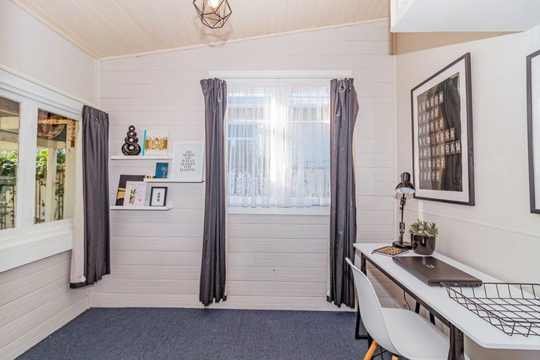 Photo of property in 34 Kawatiri Avenue, Gonville, Whanganui, 4501