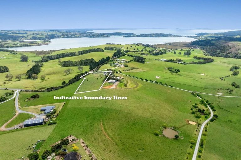 Photo of property in 74 Hihi Road, Mangonui, 0494