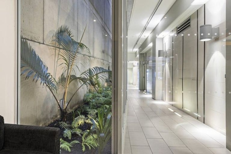 Photo of property in Soho Apartments, 403/74 Taranaki Street, Te Aro, Wellington, 6011