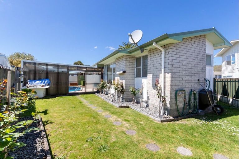 Photo of property in 7 Snell Grove, Clouston Park, Upper Hutt, 5018
