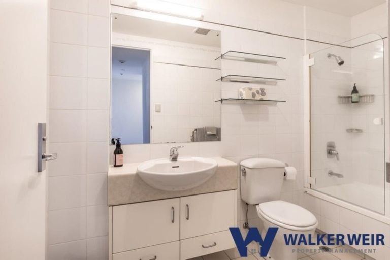 Photo of property in 30 York Street, Russell, 0202