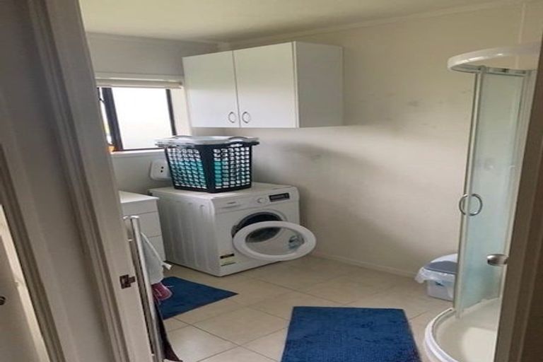 Photo of property in 1/3 West Street, Papakura, 2110