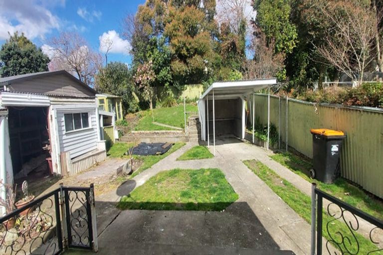 Photo of property in 6 Moheke Avenue, Roslyn, Palmerston North, 4414