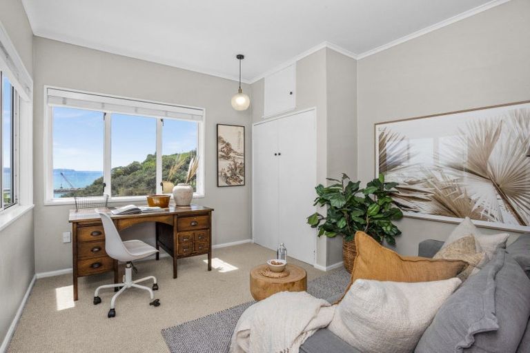 Photo of property in 8 Seapoint Road, Bluff Hill, Napier, 4110