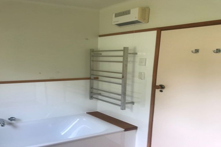 Photo of property in 4400 Christchurch Akaroa Road, Little River, 7591