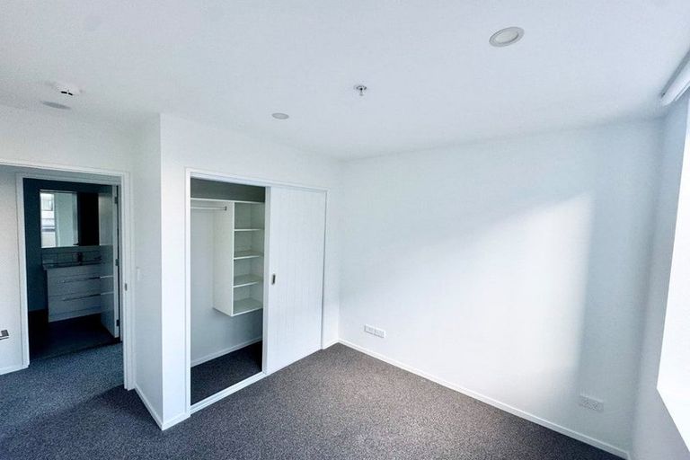 Photo of property in 102/5 Rauemi Way, Te Atatu South, Auckland, 0610