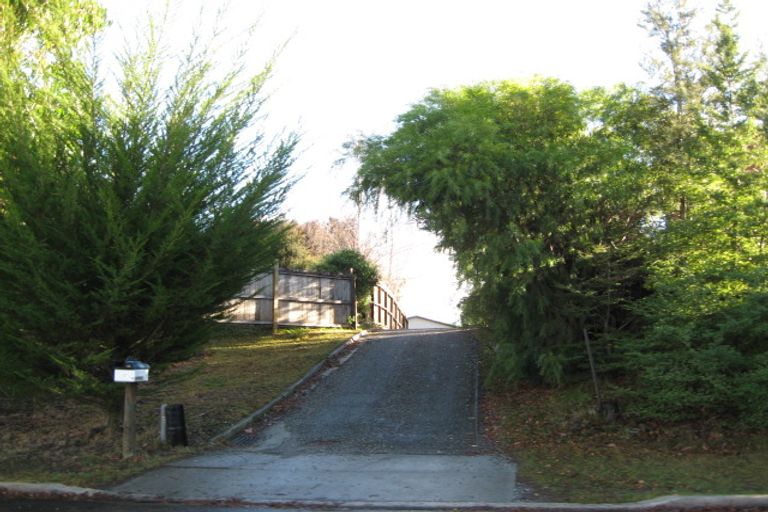 Photo of property in 17 Rob Roy Lane, Wanaka, 9305