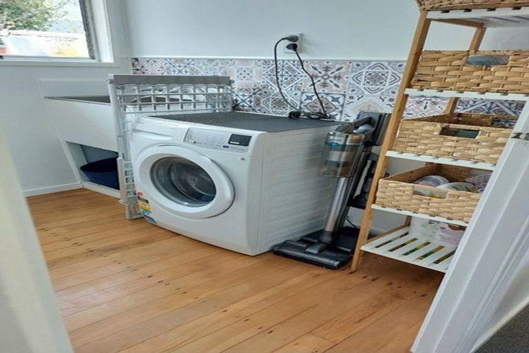 Photo of property in 21 Flaxdale Street, Birkdale, Auckland, 0626