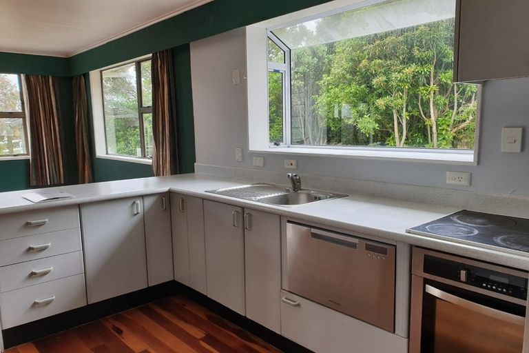 Photo of property in 1 Ceres Crescent, Johnsonville, Wellington, 6037