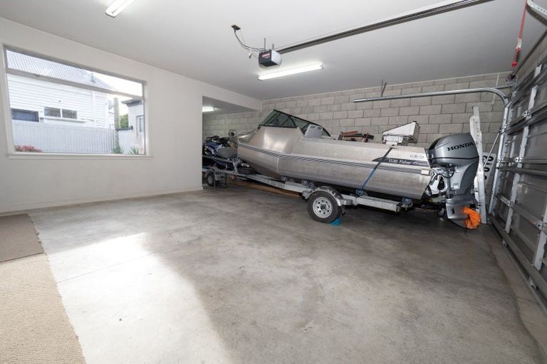 Photo of property in 21 Havelock Street, Ashburton, 7700