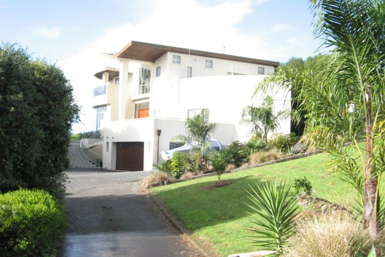 Photo of property in 147 Mellons Bay Road, Mellons Bay, Auckland, 2014