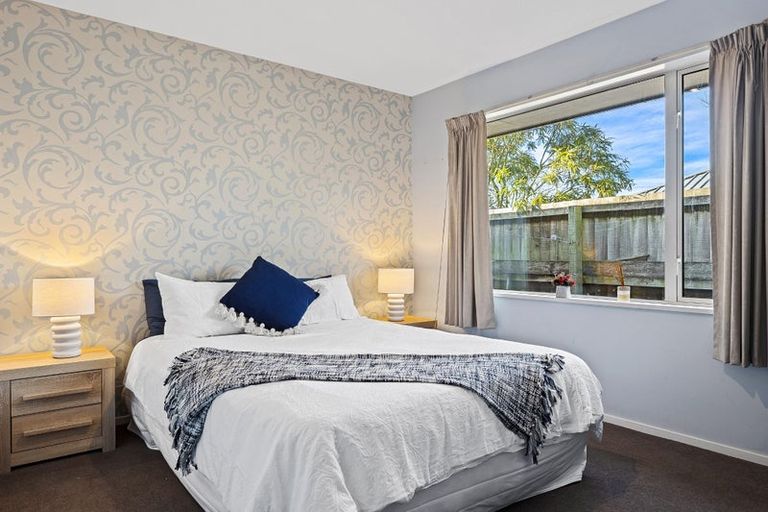 Photo of property in 15 Thornley Place, Woodend, 7610