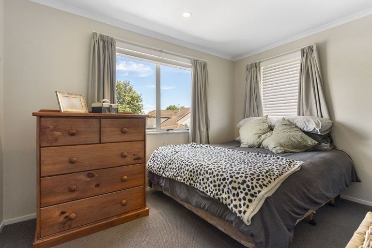 Photo of property in 38 Bruce Pulman Drive, Takanini, 2112