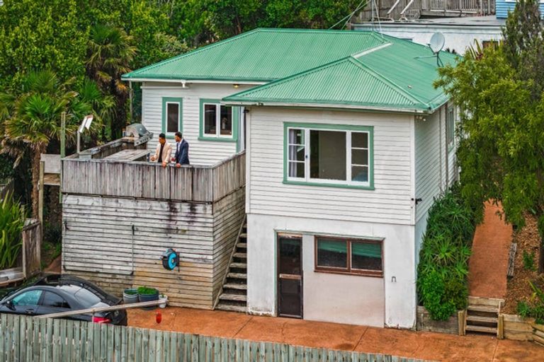 Photo of property in 2/73 Keegan Drive, Massey, Auckland, 0614