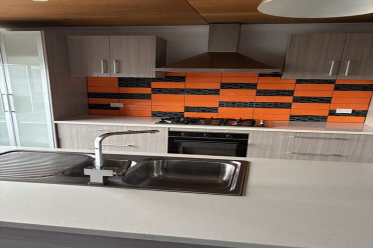 Photo of property in 109 Ngamotu Road, Spotswood, New Plymouth, 4310