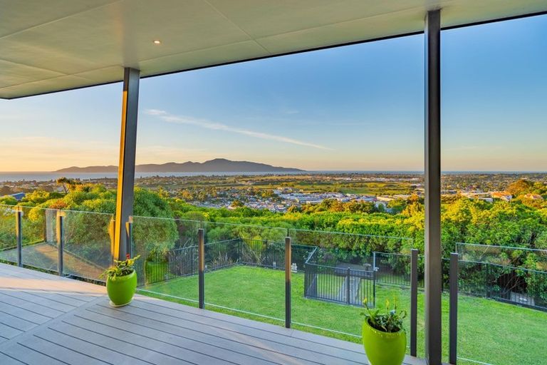 Photo of property in 7 Ocean Vista Lane, Paraparaumu, 5032