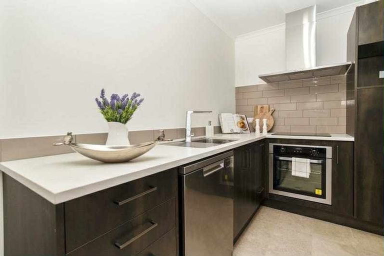 Photo of property in 6 Mutetai Road, Clarks Beach, 2122