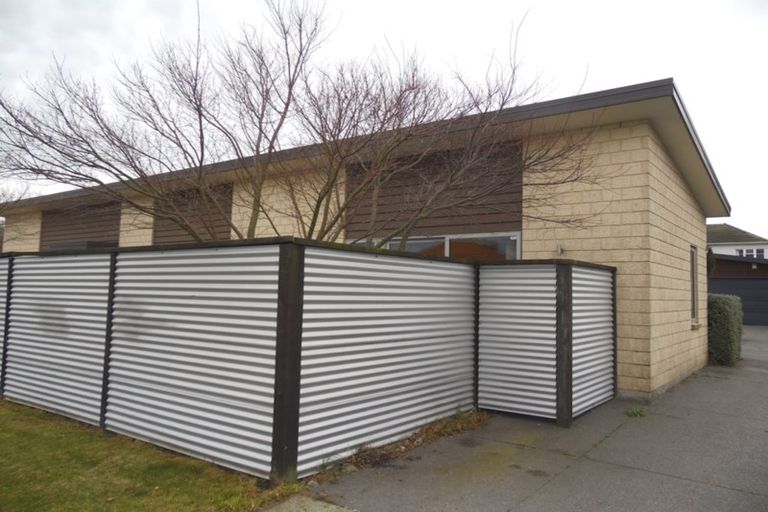 Photo of property in 10 Paeroa Street, Riccarton, Christchurch, 8041