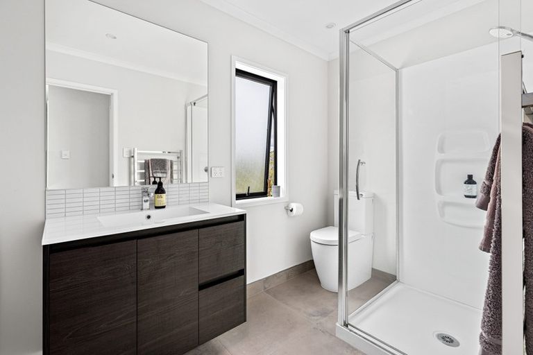 Photo of property in 1 Pukewhero Rise, Westgate, Auckland, 0614