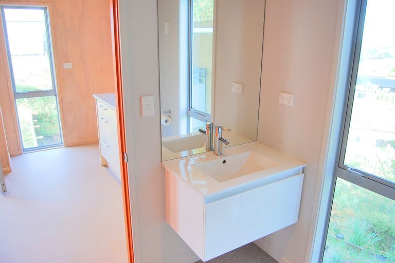 Photo of property in 10 Cornwall Way, Mangawhai Heads, Mangawhai, 0505