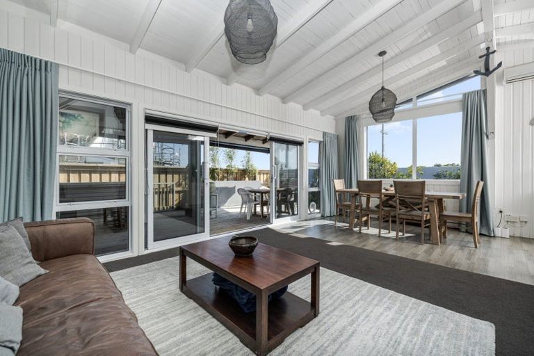 Photo of property in 624a Papamoa Beach Road, Papamoa Beach, Papamoa, 3118