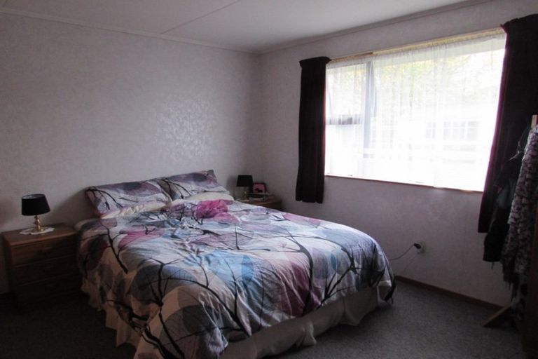 Photo of property in 12 Broughton Street, Gore, 9710