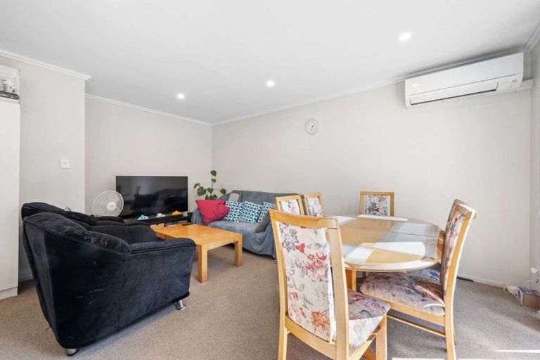 Photo of property in 10/182 Flat Bush School Road, Flat Bush, Auckland, 2019