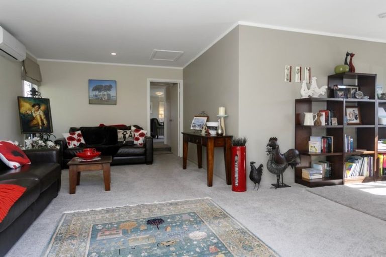 Photo of property in 4 Richmond Avenue, Richmond Heights, Taupo, 3330