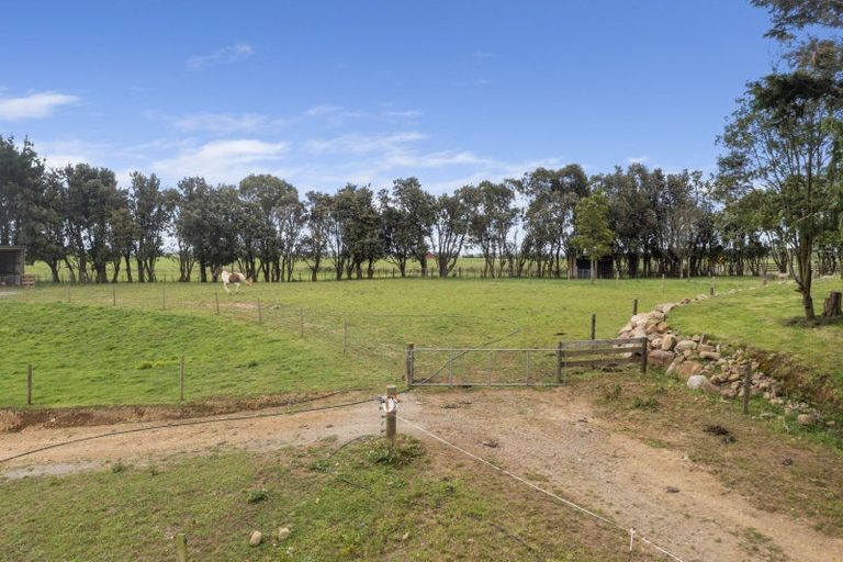 Photo of property in 2745 Opunake Road, Te Kiri, Opunake, 4682