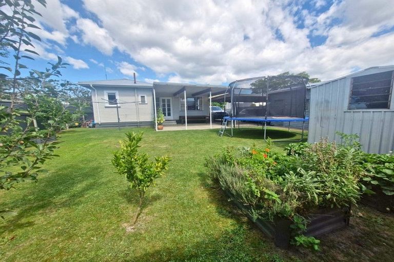 Photo of property in 25 Station Road, Whakatu, Hastings, 4102