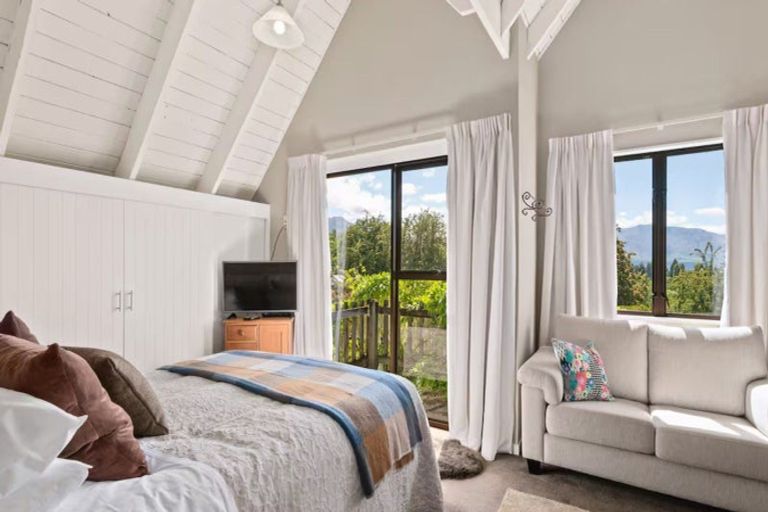 Photo of property in 58 Mountain View Road, Dalefield, Queenstown, 9371