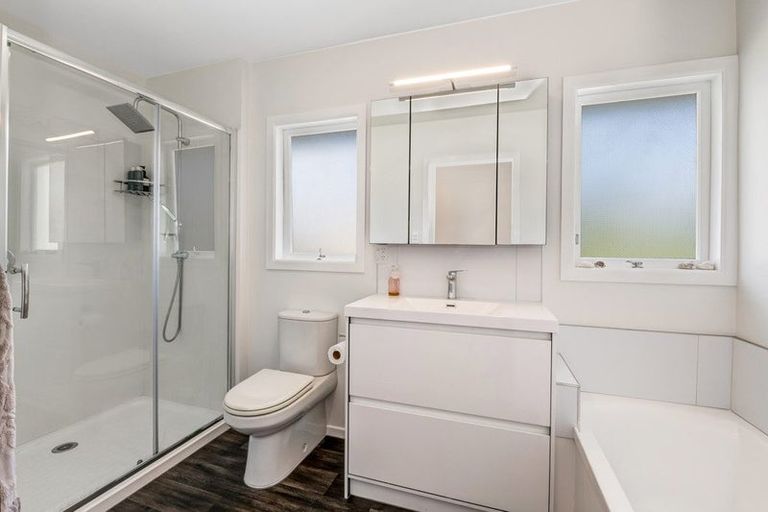 Photo of property in 1229 Whangaparaoa Road, Gulf Harbour, Whangaparaoa, 0930
