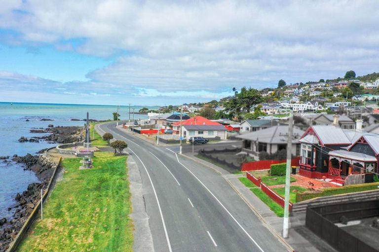 Photo of property in 236 Marine Parade, Bluff, 9814