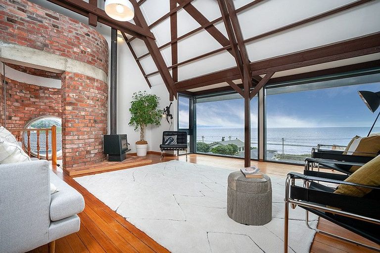 Photo of property in 62 The Parade, Paekakariki, 5034