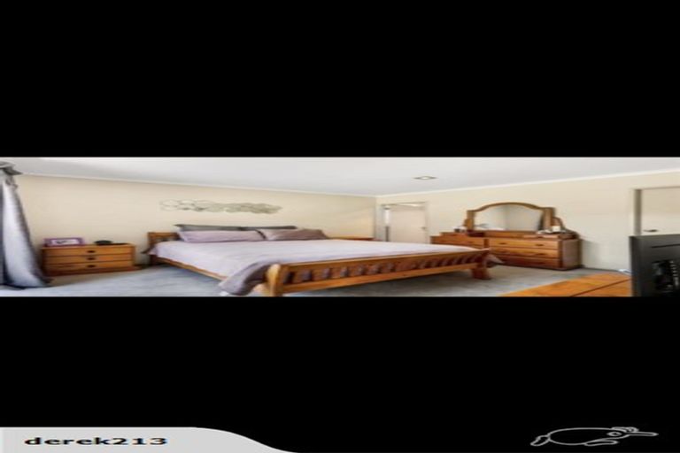 Photo of property in 70 South Kensington Way, Henderson, Auckland, 0612