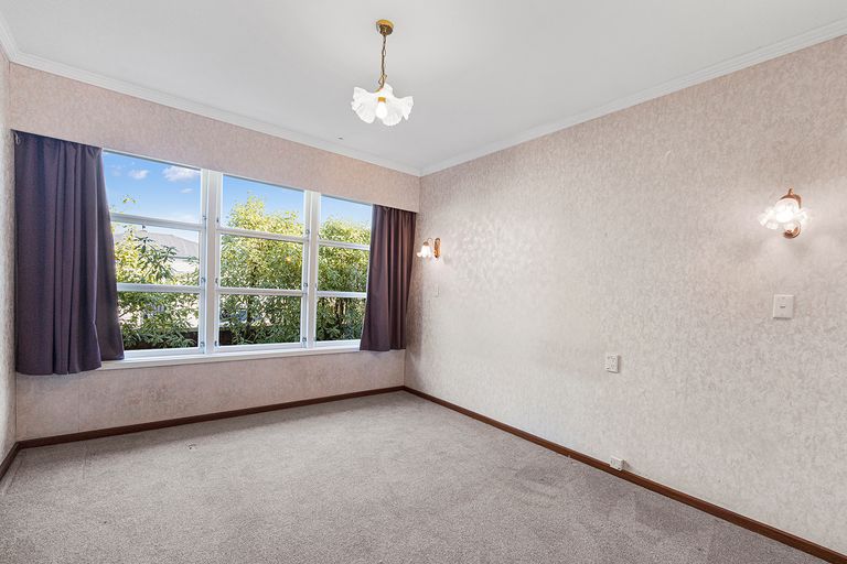 Photo of property in 20 Clare Street, Cambridge, 3434