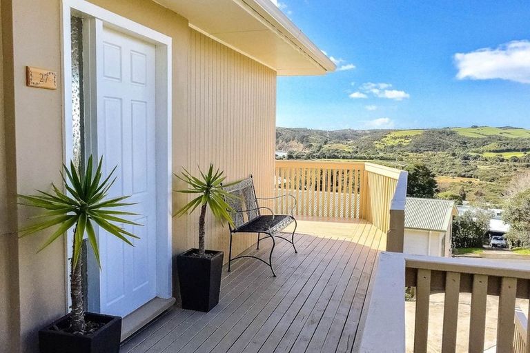 Photo of property in 27 Everard Avenue, Army Bay, Whangaparaoa, 0930