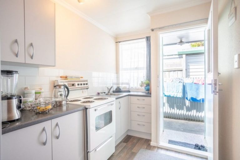 Photo of property in 3/132 Heretaunga Street, Palmerston North, 4414