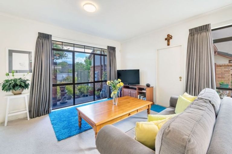 Photo of property in 34 Villanova Place, Albany, Auckland, 0632
