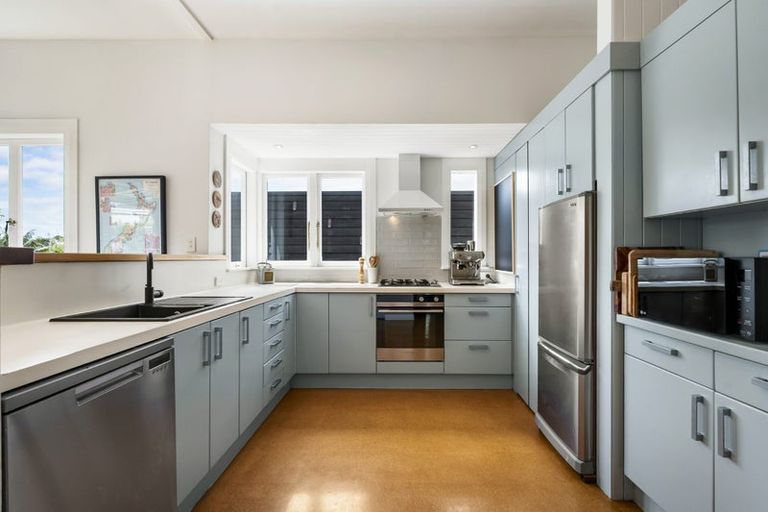 Photo of property in 12 Glade Place, Birkenhead, Auckland, 0626