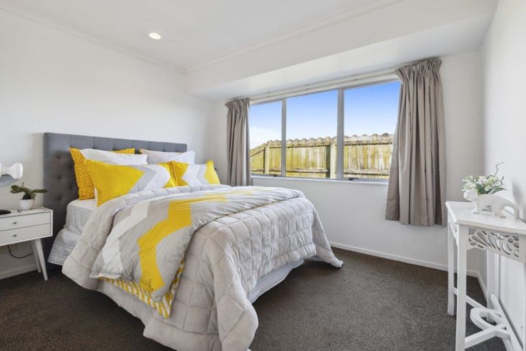 Photo of property in 3c Porchester Road, Papakura, 2110