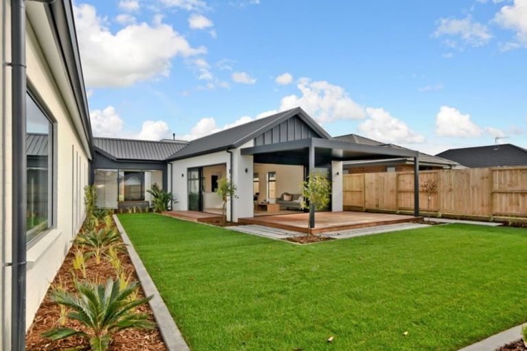 Photo of property in 19 Glaisdale Crescent, Flagstaff, Hamilton, 3210