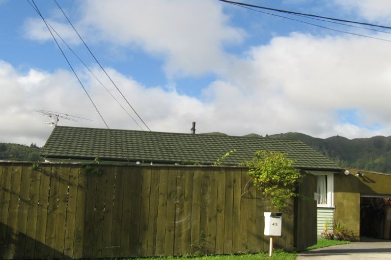 Photo of property in 43 August Street, Stokes Valley, Lower Hutt, 5019