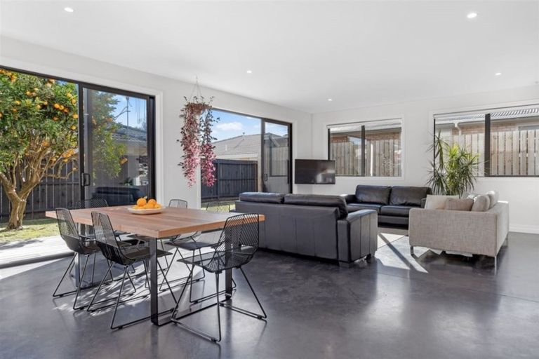 Photo of property in 21a Ngahere Street, Otumoetai, Tauranga, 3110