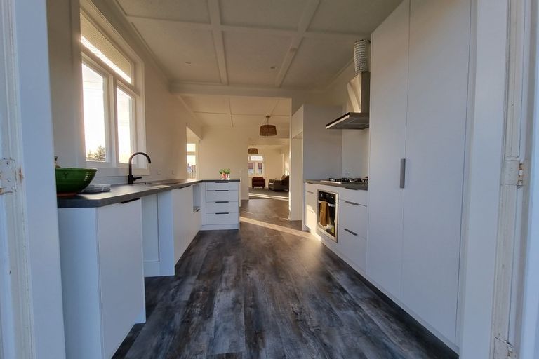 Photo of property in 55 Parris Street, Waitara, 4320