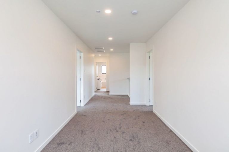 Photo of property in 4 Ahorangi Road, Silverdale, 0932