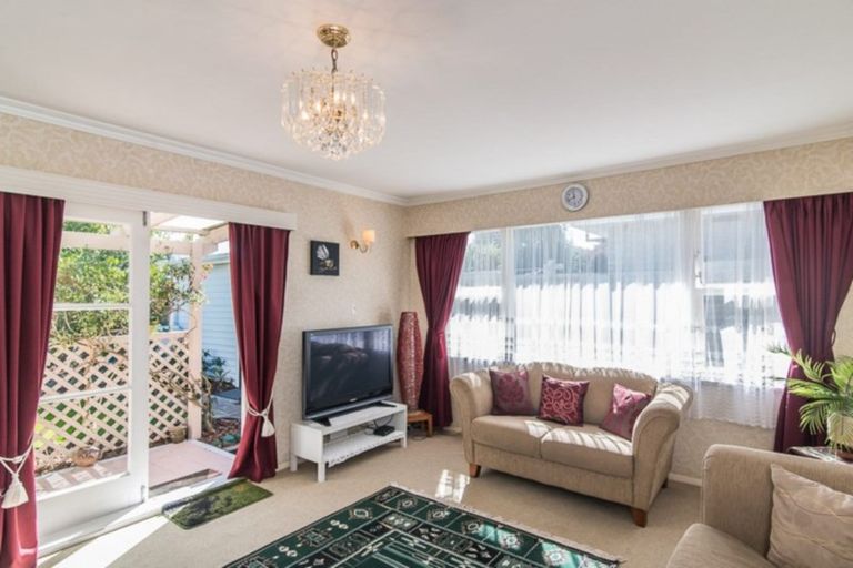 Photo of property in 19 Anthony Grove, Paraparaumu Beach, Paraparaumu, 5032