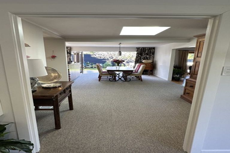 Photo of property in 25 Lysnar Street, Okitu, Gisborne, 4010