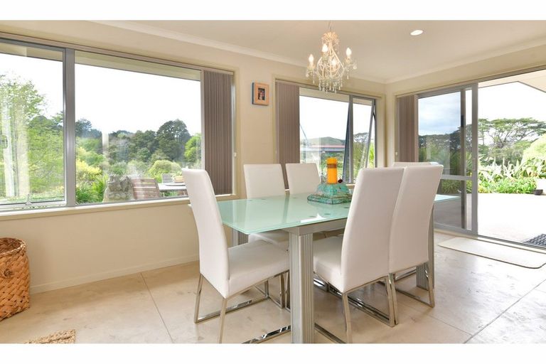 Photo of property in 24 Puhoi Close, Puhoi, Warkworth, 0994